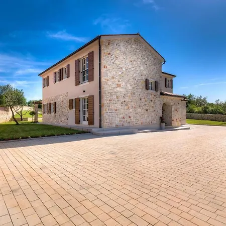 Holiday home Edison Porec