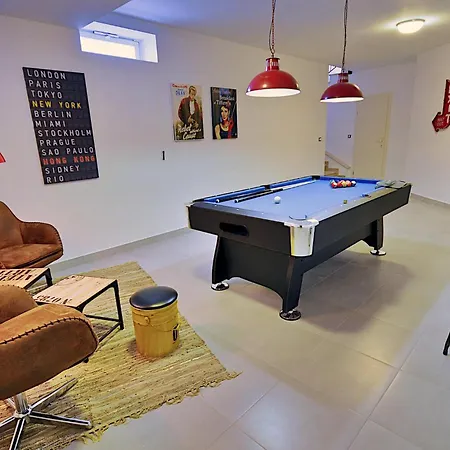 Dom wakacyjny Edison Rakovci